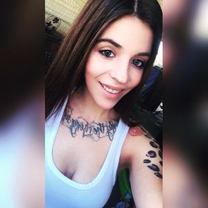 Meet your Posher, Alyssa